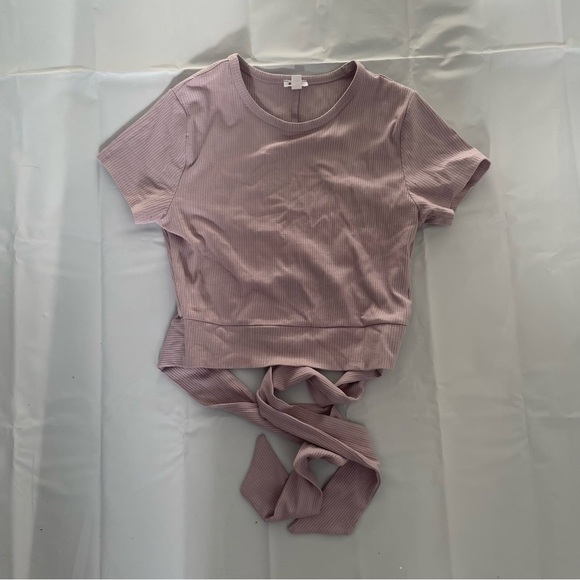 ๐ Garage Lavender Tie-Back Crop Top โ Womenโs Size Medium ๐ - Picture 5 of 10